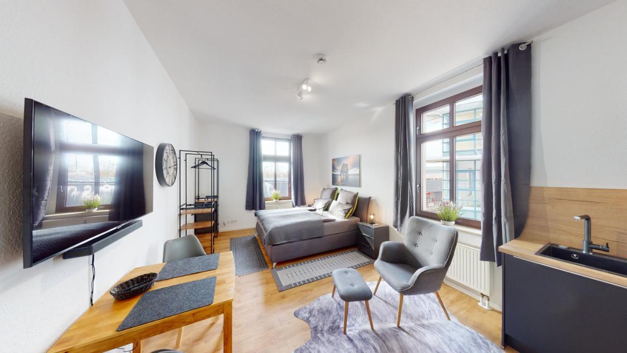 Sweethome - Zentral - Kueche & Parkplatz, Wifi Apartment